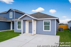 Foto del edificio - 8830 Pyron Pl