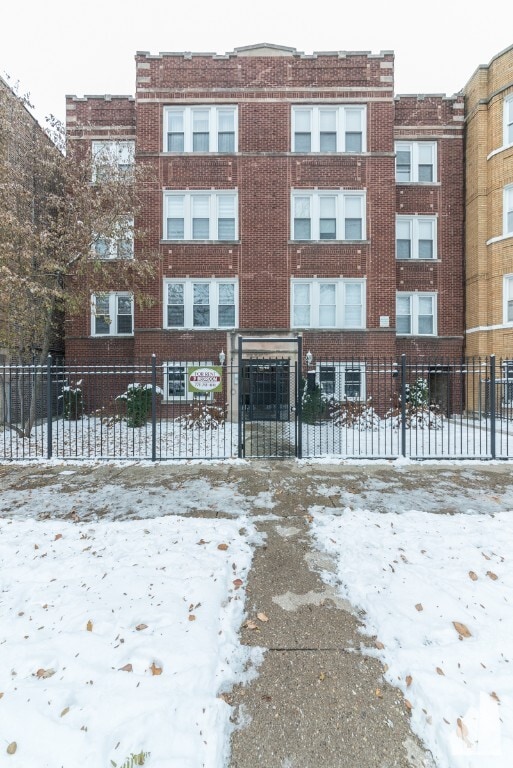 Building Photo - 4948 N Harding Ave