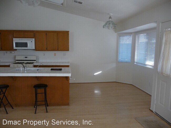 Building Photo - 4 br, 2 bath House - 2844 Tumbleweed