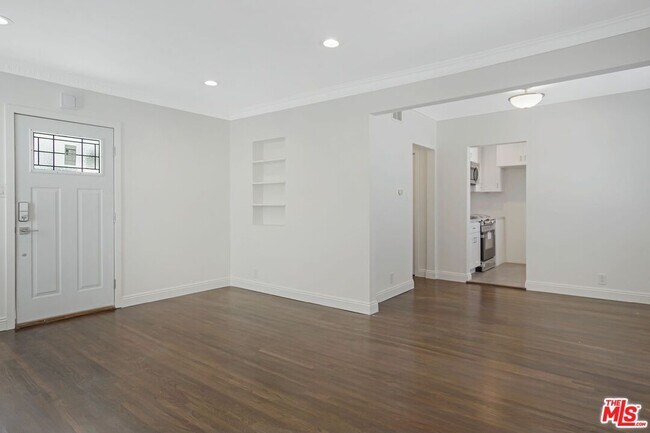 Foto del edificio - 1208 S Cochran Ave