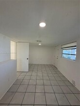 Building Photo - 1101 N 58th Ave