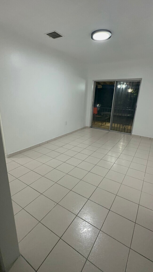 935 SW 11th Ave Unit 2nd floor, Miami, FL 33130 Apartments in Miami