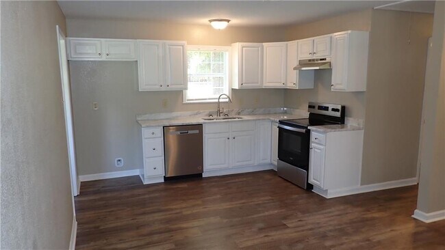 Building Photo - 9851 Abbeys Ln