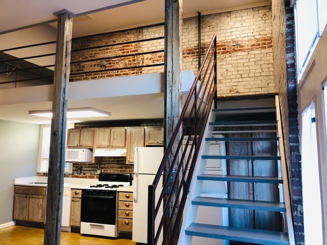 View of the loft bedroom - 505 S Main St