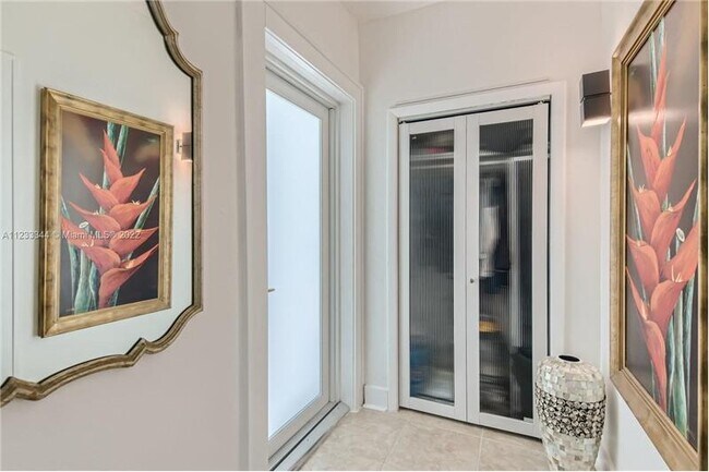 Foto del edificio - 276 NE 90th St