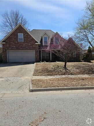 Building Photo - 3857 Edgewater Dr