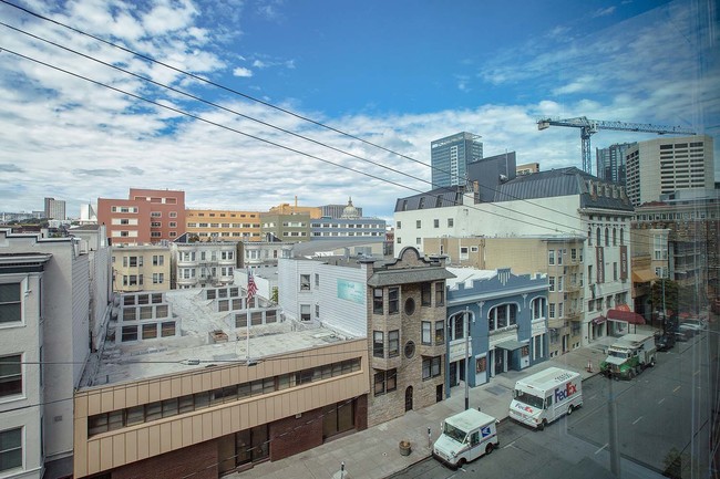 Building Photo - 55 Page St