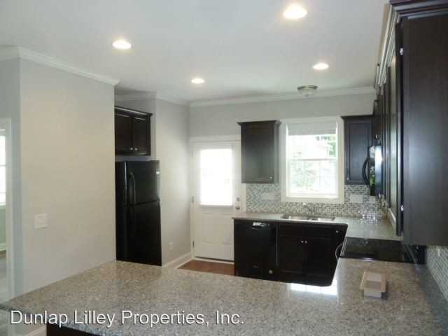 Building Photo - 4 br, 3 bath House - 602 Church St.