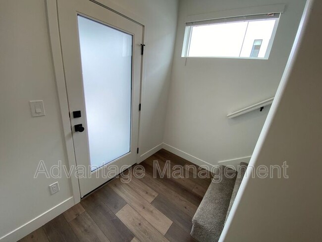 Building Photo - 519 S 1040 W