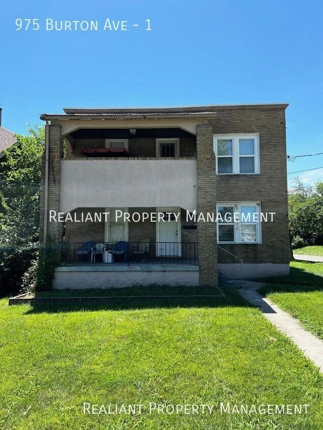 Photo - 975 Burton Ave-1