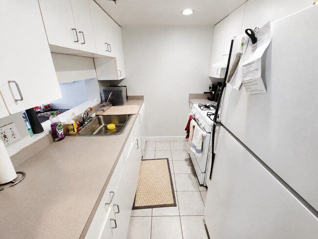 Foto del edificio - 1661-1663 Washington St. Unit 205