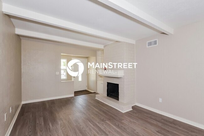 Foto del edificio - 3 Bedroom Pet-Friendly Home in Sarasota, FL with Main Street Renewal