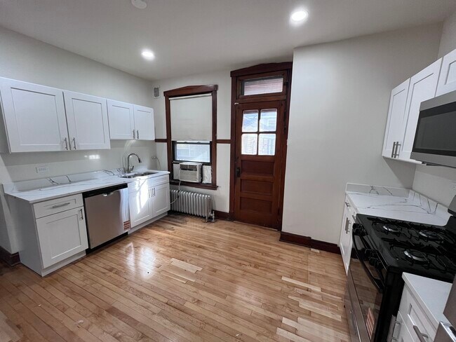 Foto del edificio - 2205 W Grace St