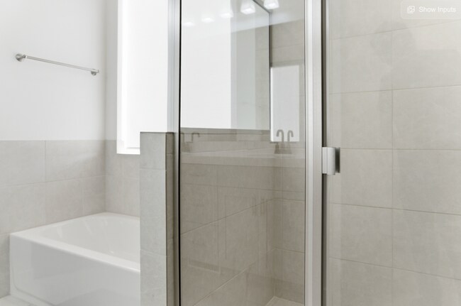 Building Photo - 193 300 E