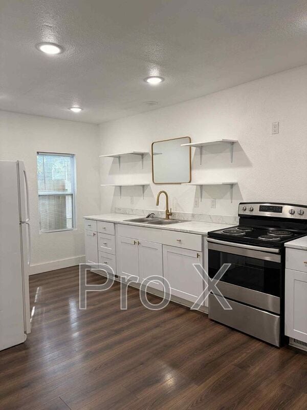 Foto del edificio - 208 Gray Ave