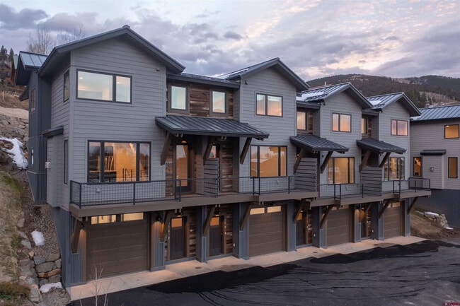 Building Photo - 56 Blackstock Dr