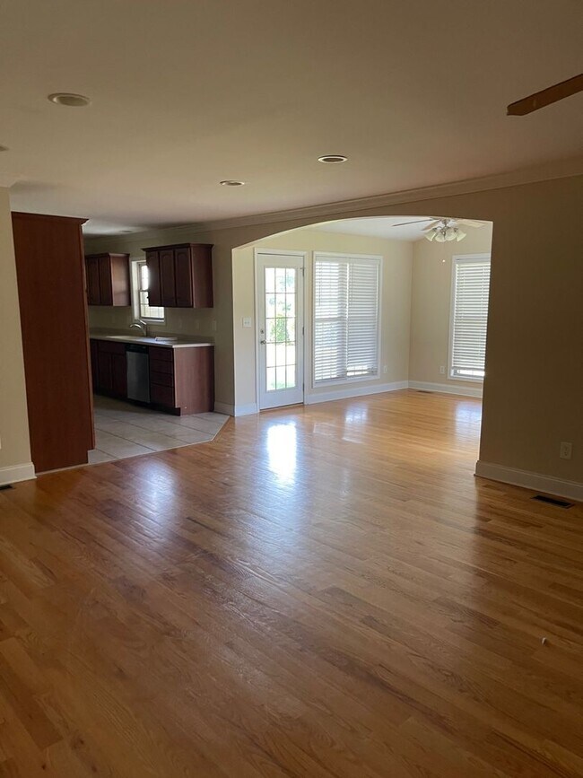 404 E Mountain View Rd Unit 403, Johnson City, TN 37601 Condo for