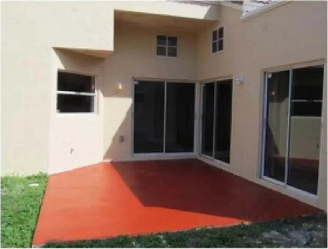 Foto del edificio - 669 NW 123rd Pl