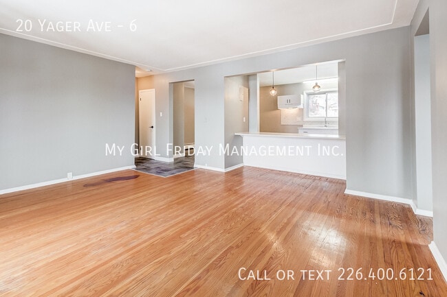 Photo du bâtiment - Bright and Cozy 2 Bedroom Apartment