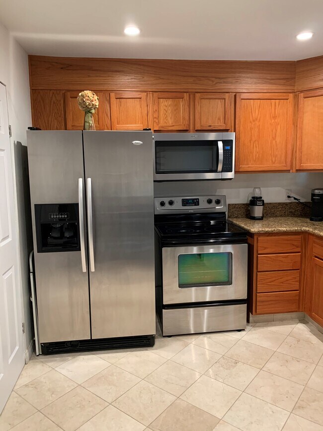 Foto del edificio - 30529 Canwood St