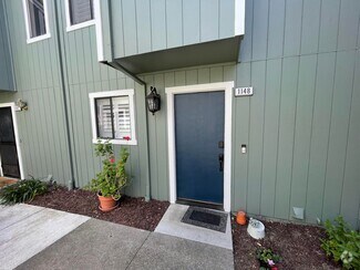 Building Photo - 1148 Maywood Ln