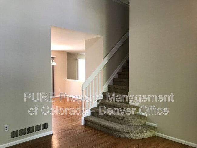 Building Photo - 9708 S Castle Ridge Cir