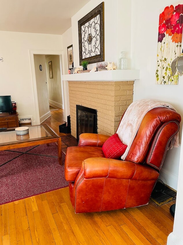 Building Photo - 2284 Bellfield Ave