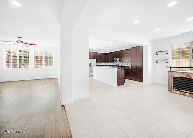 Foto del edificio - 2082 Whitecliff Dr