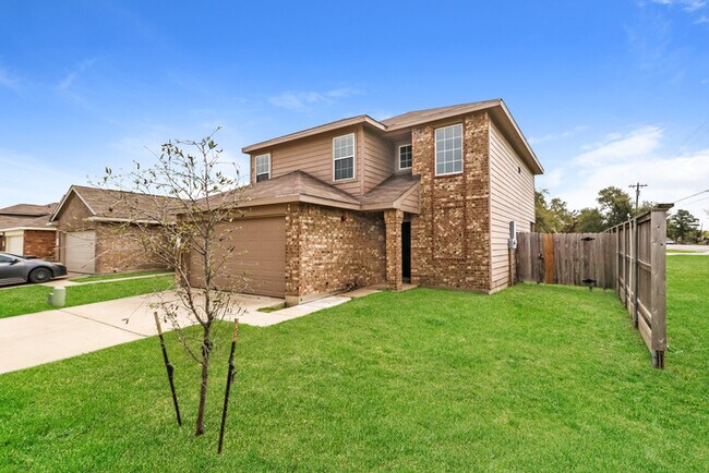 Foto del edificio - Oakwood Forest - 2000 Oakwood Forest Drive...