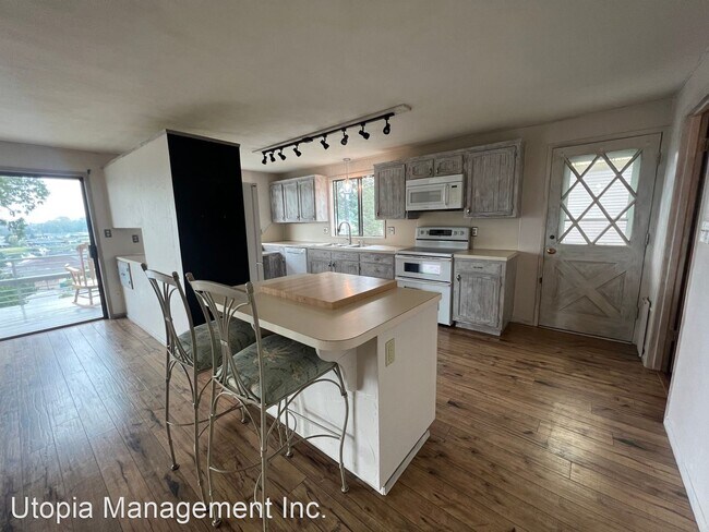 Building Photo - 3 br, 3 bath House - 228 Skagit Way