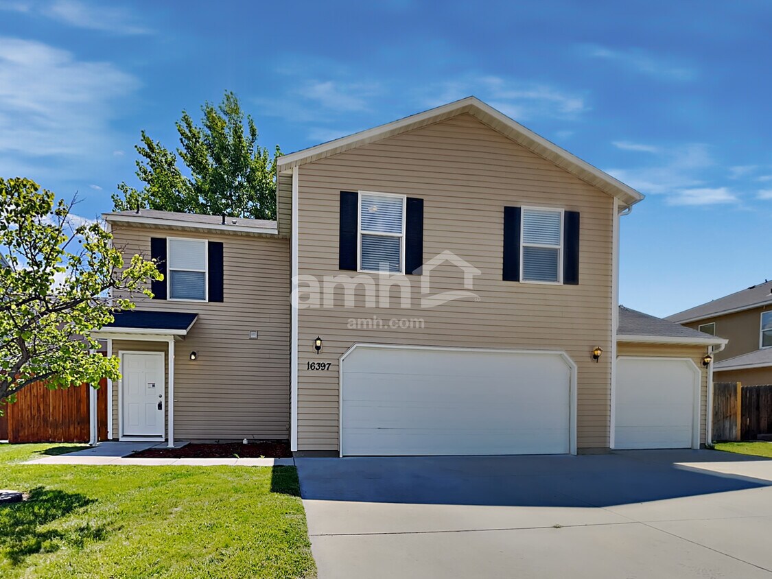 Primary Photo - 16397 Jewel Way
