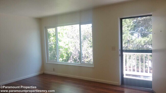 Foto del edificio - 554 Laine St