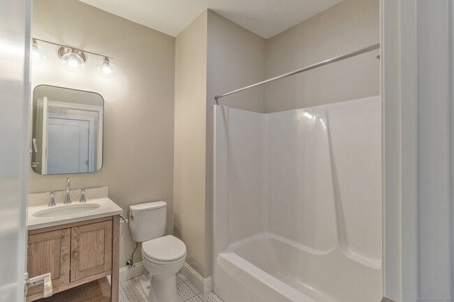 Foto del edificio - 500 Edgewater Cir