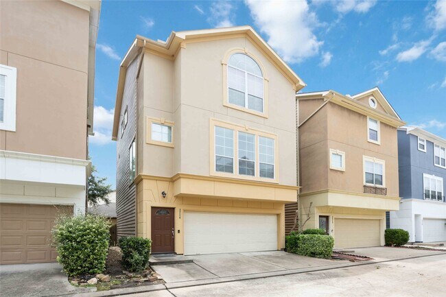 Foto del edificio - 3214 Clearview Cir