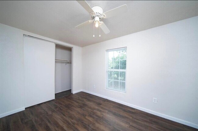 Building Photo - 12115 Segrest Dr