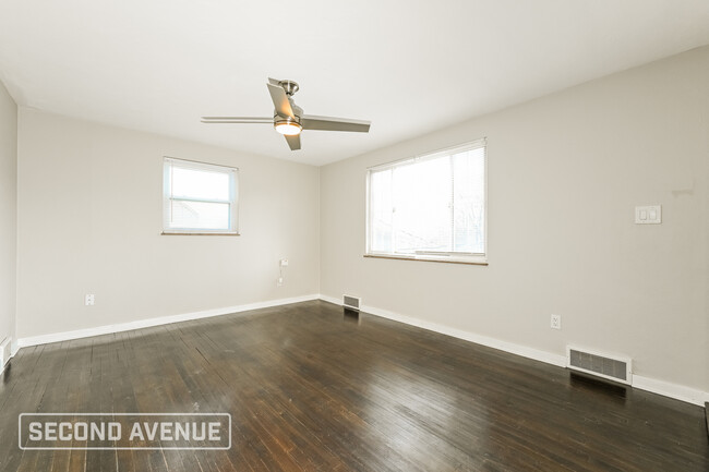 Foto del edificio - 12341 Maple Ln