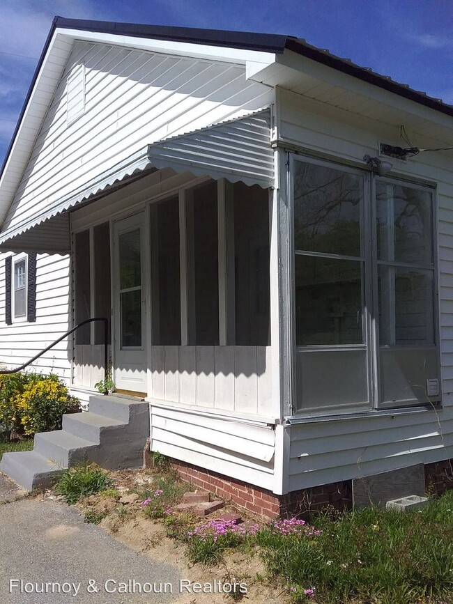 Building Photo - 2 br, 1 bath House - 4342 Old Macon Road