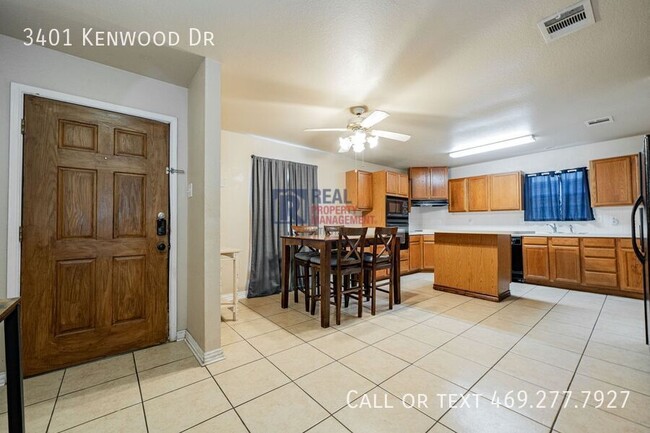 Foto del edificio - 3401 Kenwood Dr