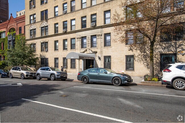243 W 70th St, Nueva York, NY 10023 - 243 W 70th St