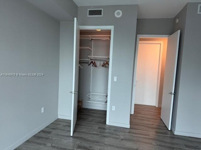 Armario - 55 SE 6th St