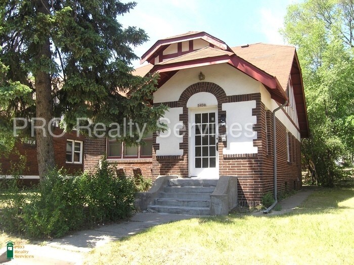 Primary Photo - 3636 Cedar Ave S