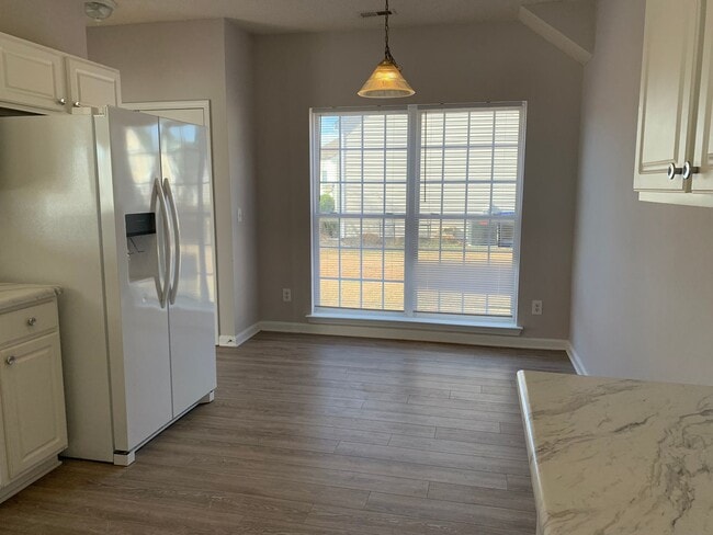 Building Photo - 5520 Wedgegate Dr