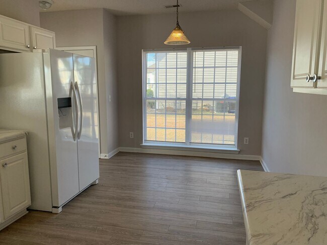 Foto del edificio - 5520 Wedgegate Dr