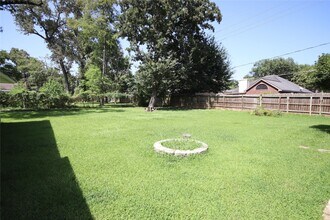 Building Photo - 30210 E Geneva Dr