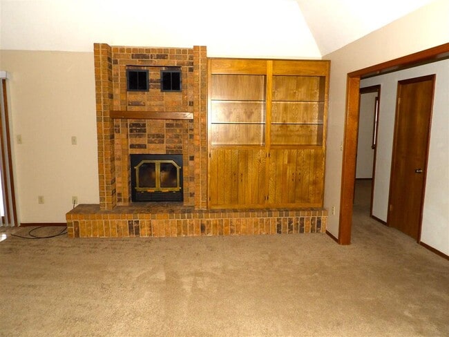 Building Photo - 1913 NE 35th St