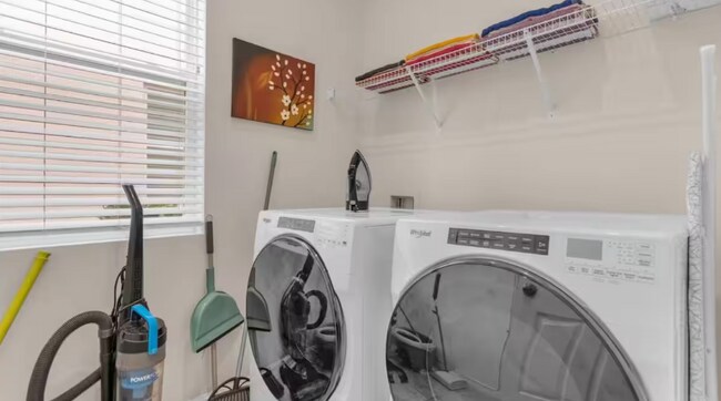 Building Photo - 8947 Amelia Downs Trail