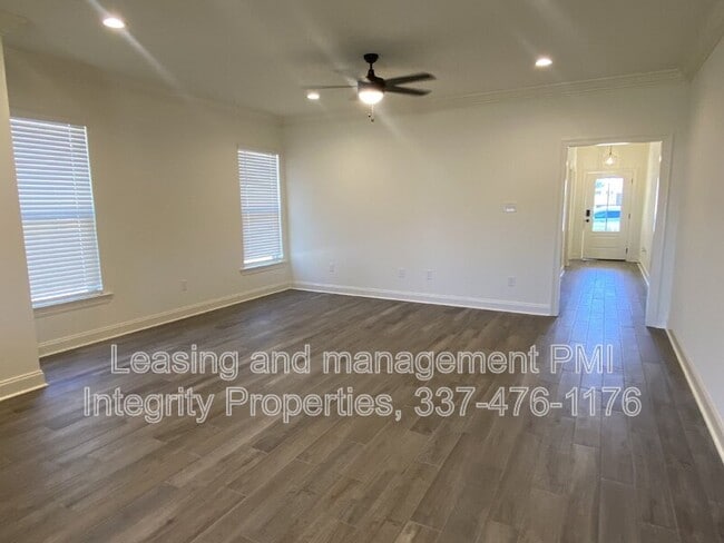 Building Photo - 103 Tenor St