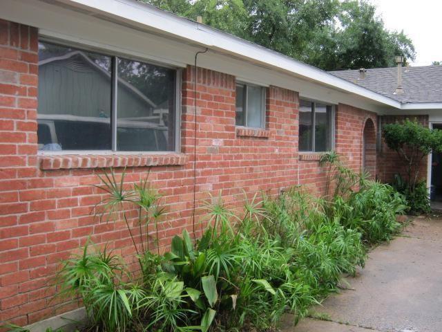 Building Photo - 12715 W Club Ln