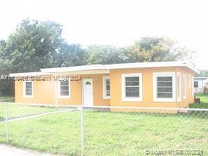 Foto principal - 15640 NW 159th St