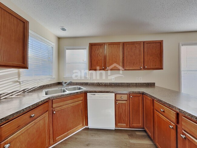 Building Photo - 5073 Natalie Temple Ln